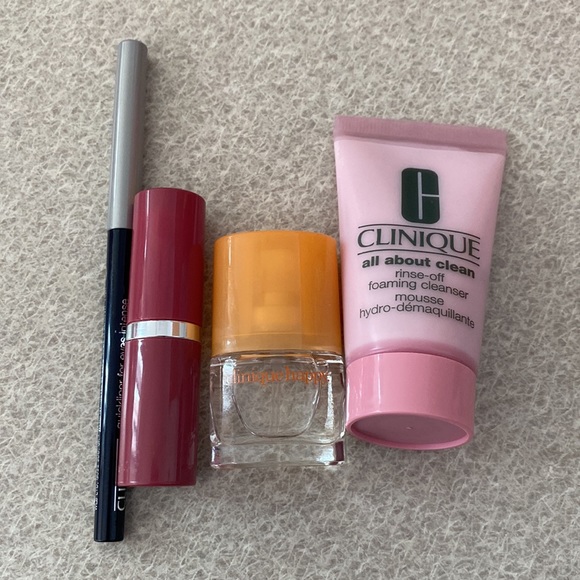 Clinique Gift Set, brand new. - Picture 2 of 4